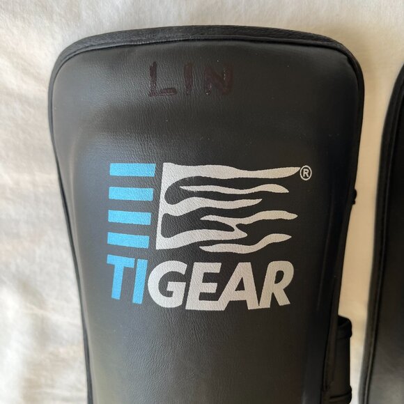 4 PC. Set of Tiger Schulmann Shin Guards / In-Steps Youth-Sized MMA Gear - Picture 4 of 8